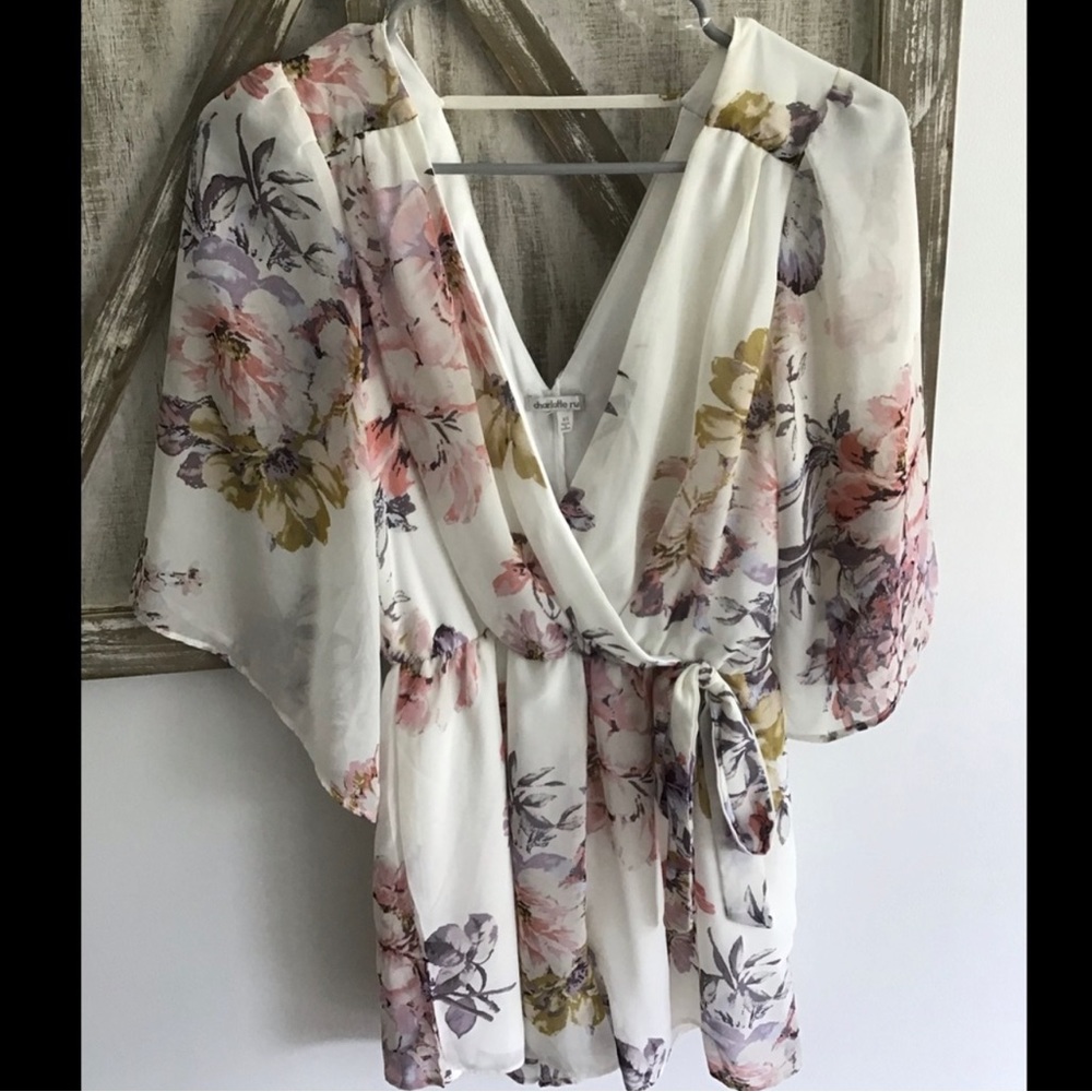 CHARLOTTE RUSSE FLORAL ROMPER